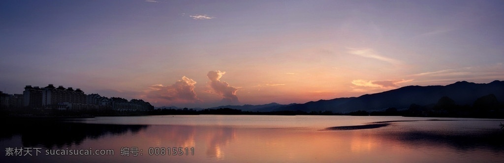 星湖 灣 日落 全景 圖 星湖灣 晚霞 湖面 山巒 火燒云 倒影 山水風(fēng)景 自然景觀