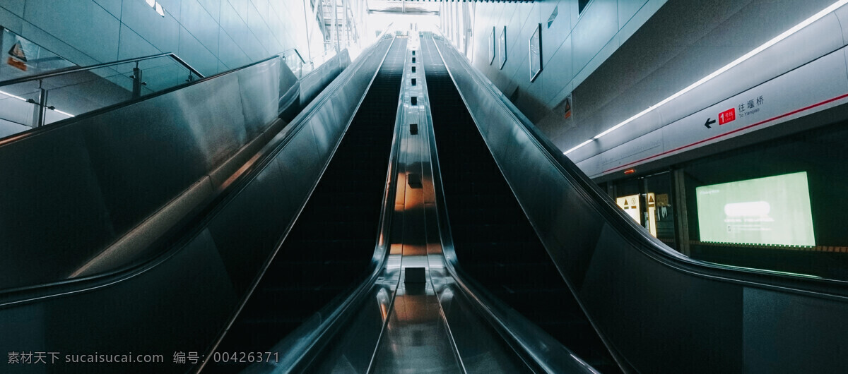地铁站图片 扶手 电梯 地铁 地下 黑金风格 现代科技 交通工具