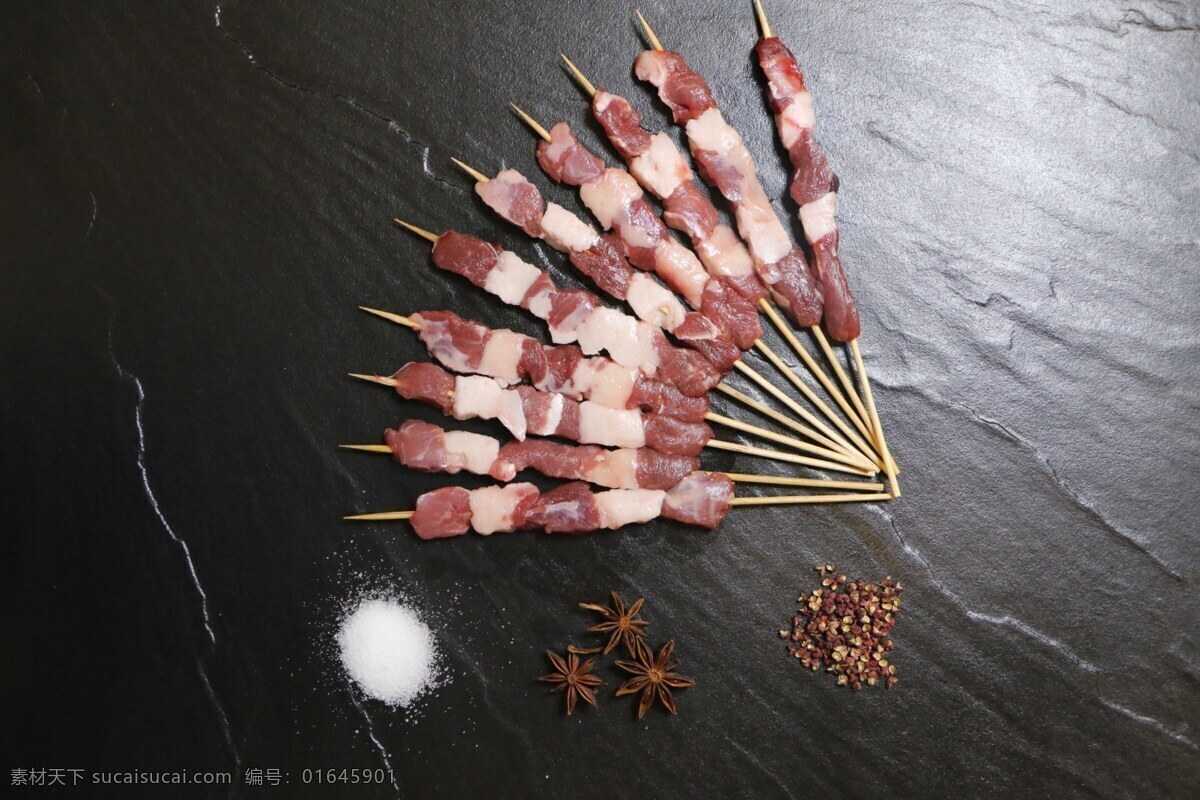 俯拍 肉串 羊肉串 烤串 烧烤 竹签 餐饮美食 传统美食