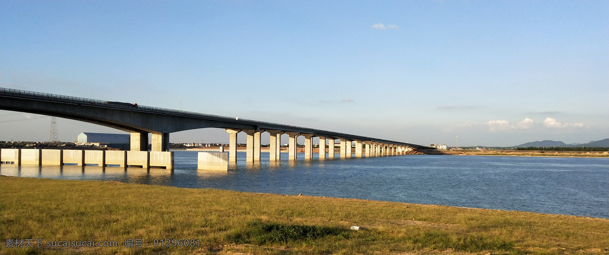 東昌 高速 新干 三湖 贛江 特 大橋 江西 東昌高速 新干縣 三湖鎮(zhèn) 特大橋 大洋洲鎮(zhèn) g105國(guó)道 大跨徑 懸灌梁施工 江西第一跨 自然景觀 建筑景觀