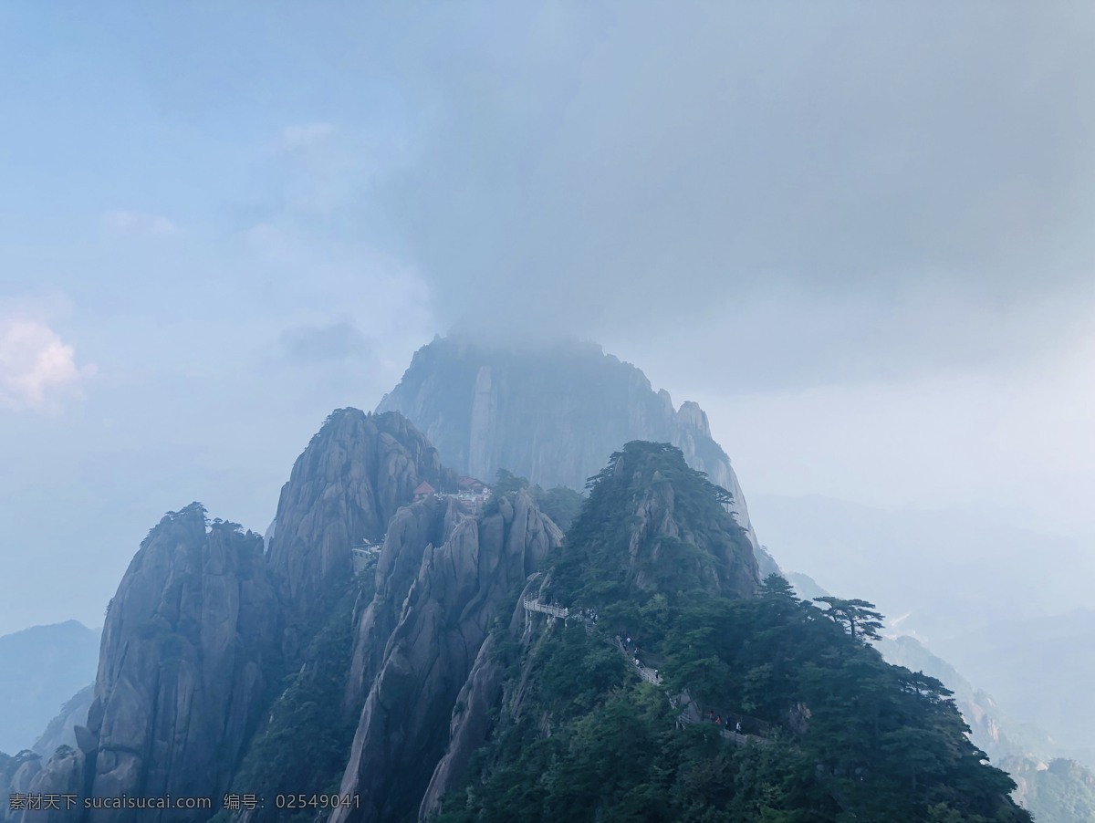 黄山风景 风景 黄山 旅游 景点 登山 松树 岩石 山峰 旅游名胜 名胜古迹 迎客松 云 自然景观 风景名胜