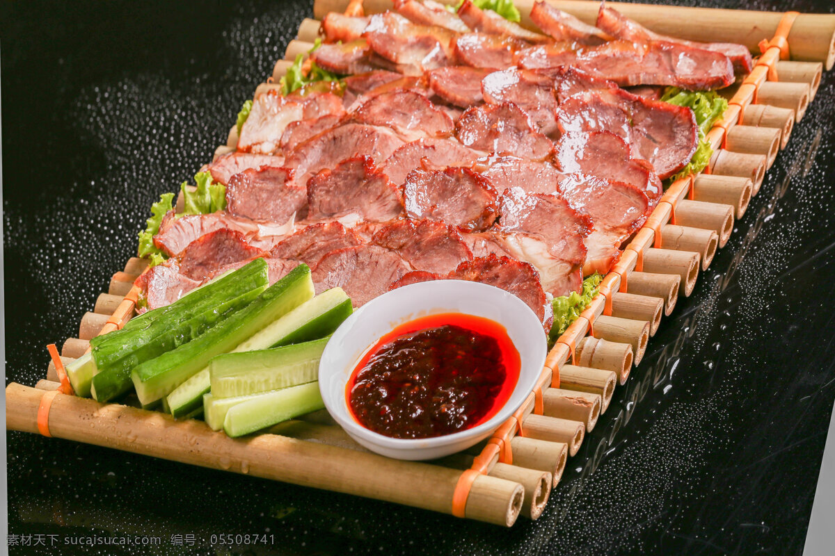 小二牛肉 牛肉 蒜茸牛肉 鮮牛肉 牛肉拼盤 餐飲美食 傳統(tǒng)美食