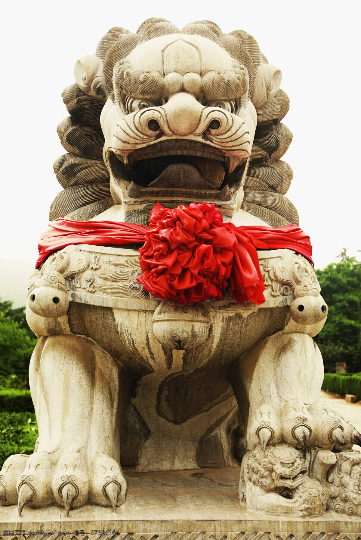 獅子 石獅子 大紅花 雕刻 莊嚴(yán) 文化藝術(shù) 傳統(tǒng)文化