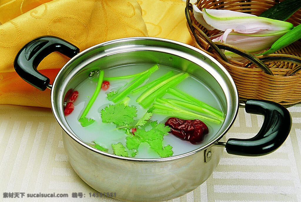 火鍋 清湯鍋 三鮮鍋 清湯鍋底 三鮮鍋底 紅棗 香菜 枸杞