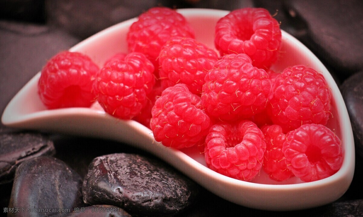 山莓果素材 山莓果 山莓 红色