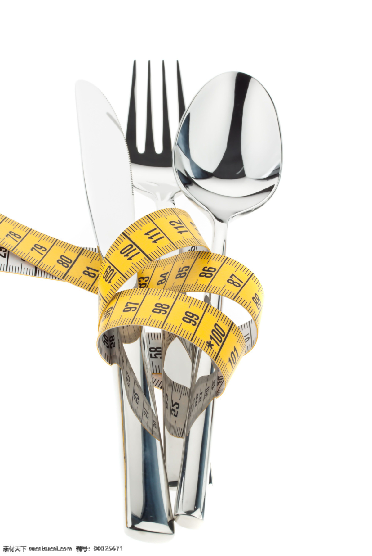 绑 皮尺 餐具 绑着 勺子 刀 叉子 外国美食 餐饮美食 白色