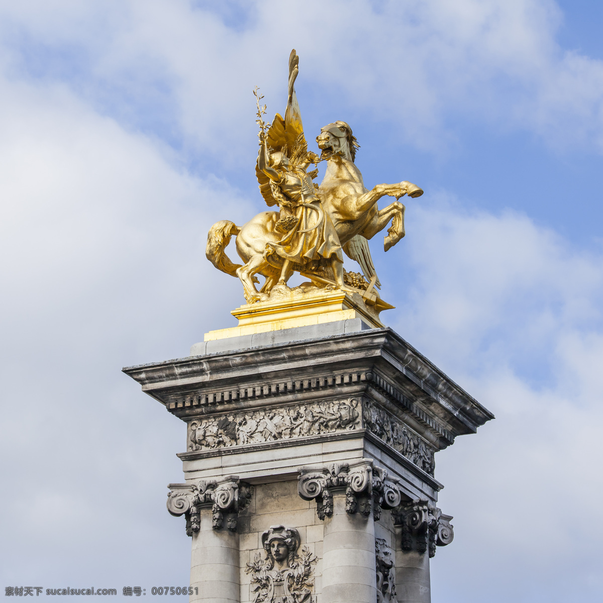 亚历山大 三世 桥 飞马 雕塑 城市雕塑 金色雕塑 巴黎风光 法国旅游景点 建筑风景 风景摄影 美景 风景名胜 风景图片