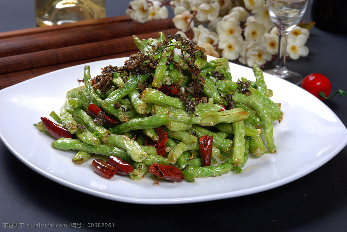 干煸芸豆 干煸 芸豆 肉菜 东北菜 炒菜 传统美食 餐饮美食