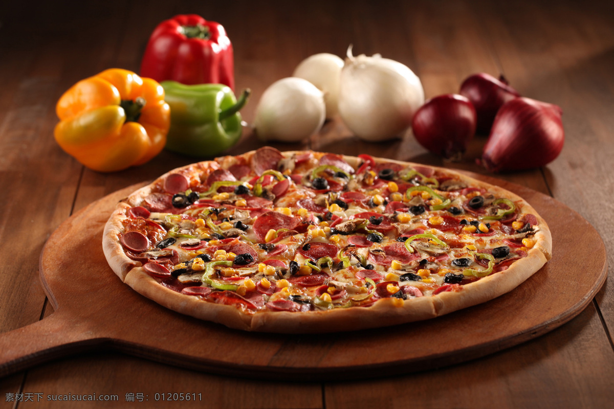 披萨 番茄 辣椒 洋葱 西红柿 意大利披萨 国外美食 美味 食物摄影 外国美食 餐饮美食