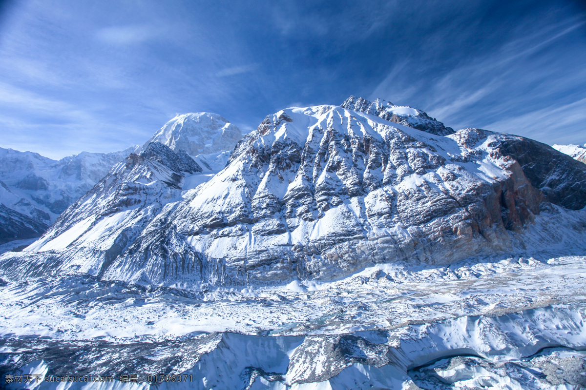 新疆 托木尔峰 雪山 冰川 航拍 托木尔峰冰川 阿克苏 高清 天山 山峰 冰封 飞机拍摄 天一航空 自然景观 自然风景