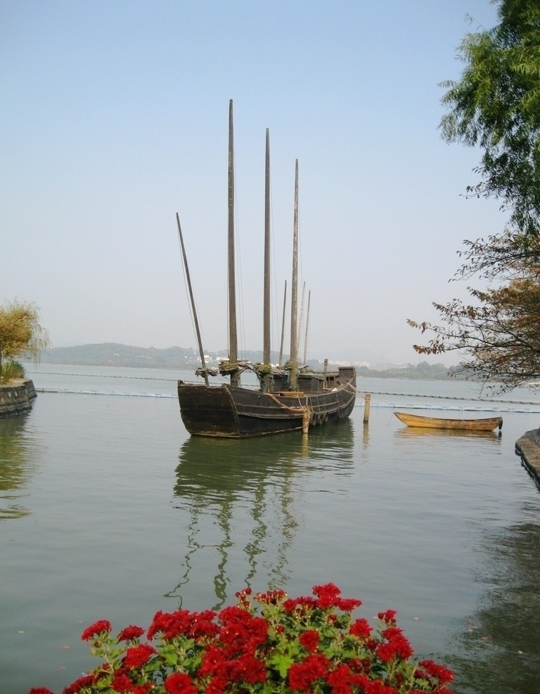 鼋头渚古帆船 无锡 鼋头渚 古帆船 太湖 帆船 红花 小船 人文景观 旅游摄影