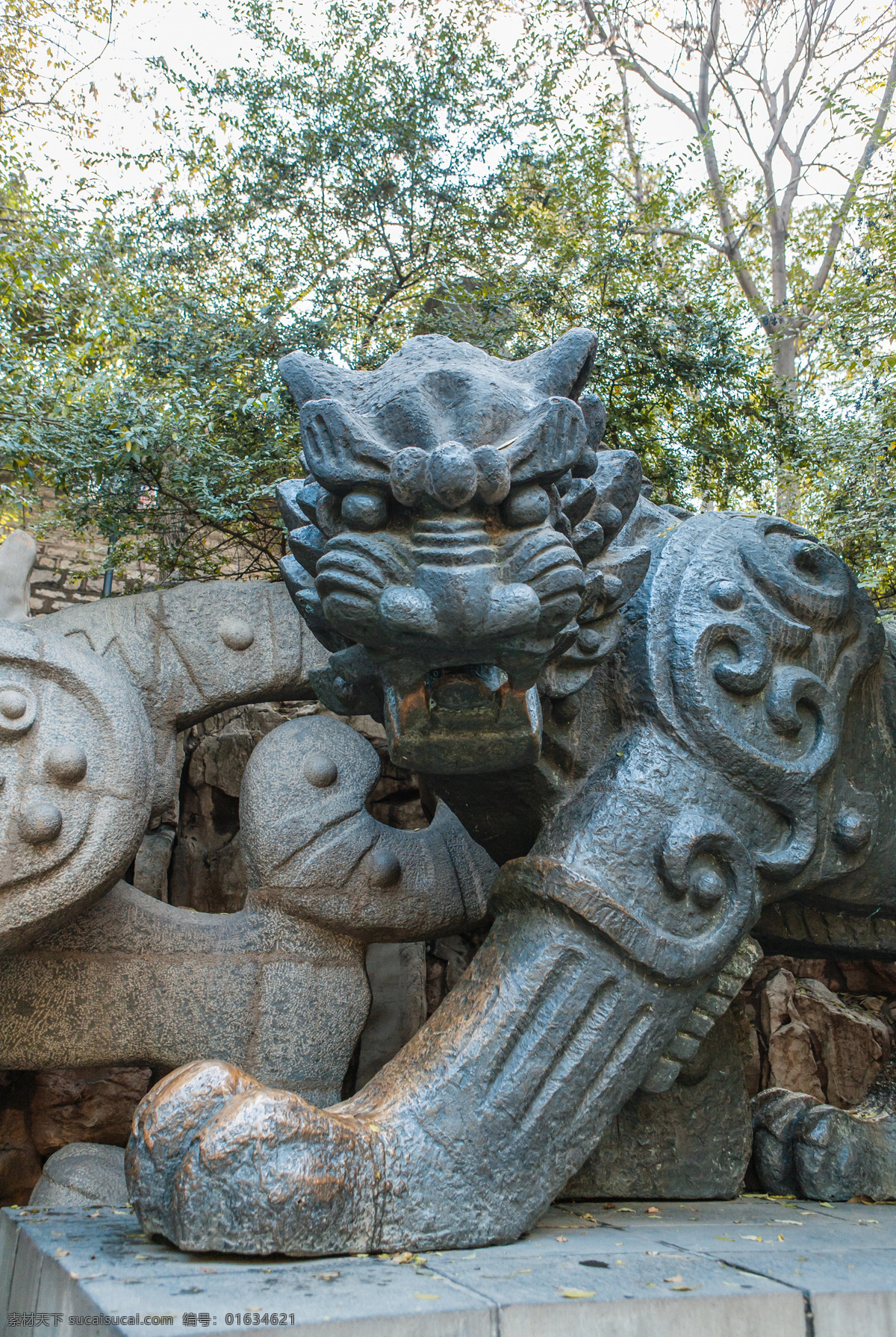 黑虎塑像 泉城 济南 黑虎泉 雕塑 绿树 济南印象 国内旅游 旅游摄影