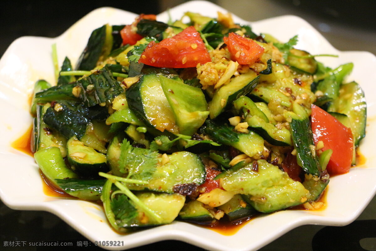 黄瓜 拍的 凉菜 美味拍黄瓜 餐饮美食 传统美食