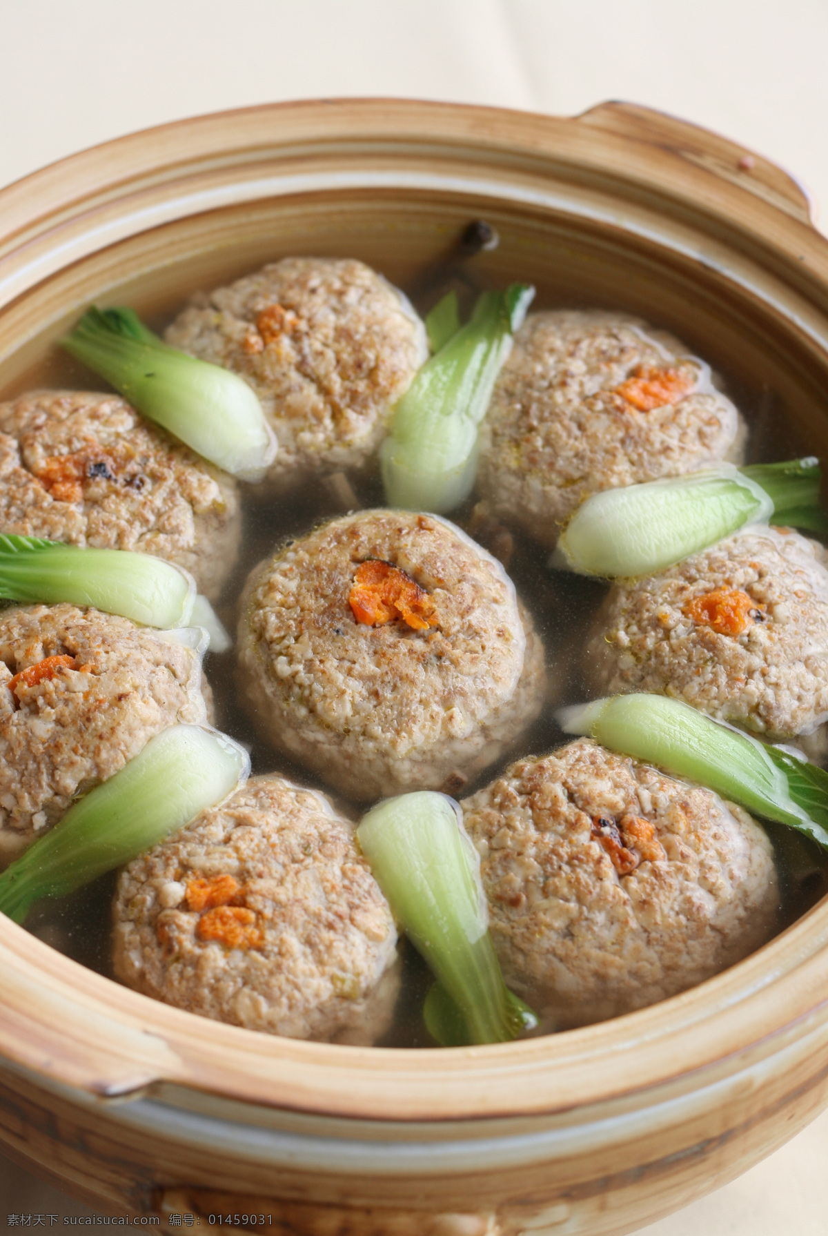 狮子头 淮扬三头宴 蟹粉狮子头 竖图 传统美食 餐饮美食