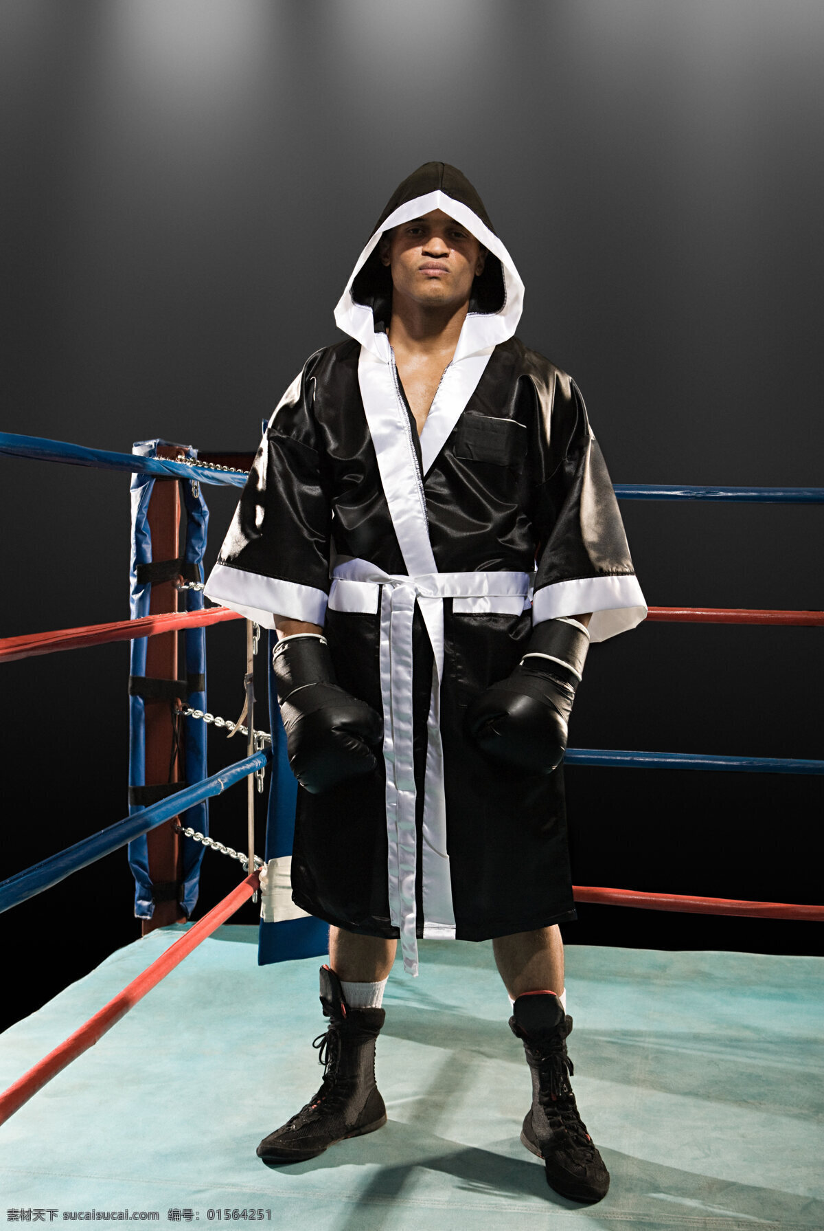 站 擂台 上 冷酷 拳击手 自信 比赛 凶狠 拳击手套 拳击 搏击 力量 男人 肌肉 高清图片 商务人士 人物图片