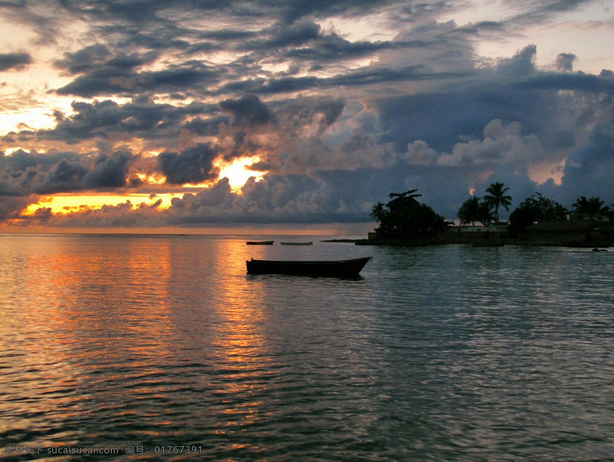 风光 风景 国外 海滩 海洋 欧洲 日落 山水风景 多米尼加 夕阳 小船 自然景观 psd源文件