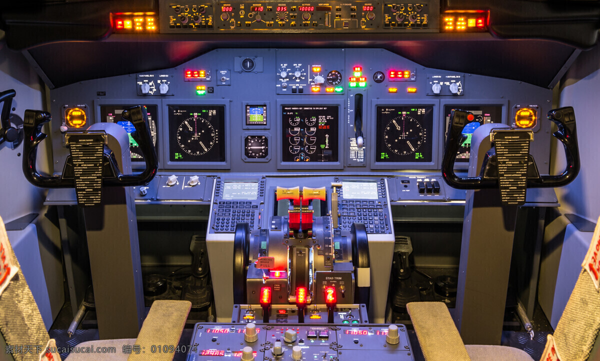 飞机 方向盘 飞机驾驶室 机长室 驾驶室摄影 飞机图片 现代科技