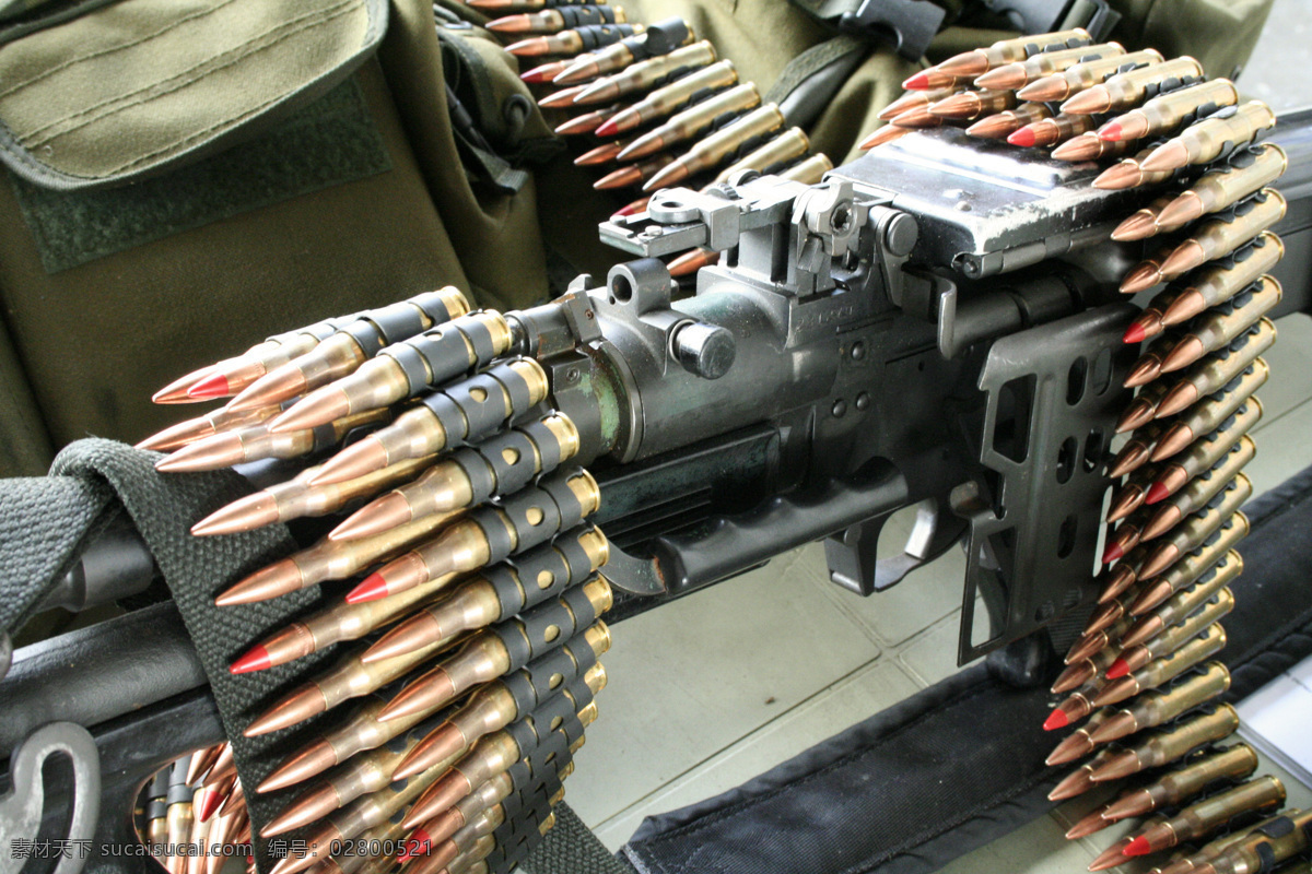 机枪 子弹 素材图片 枪 子弹摄影 武器 军事 战争 军事武器 现代科技