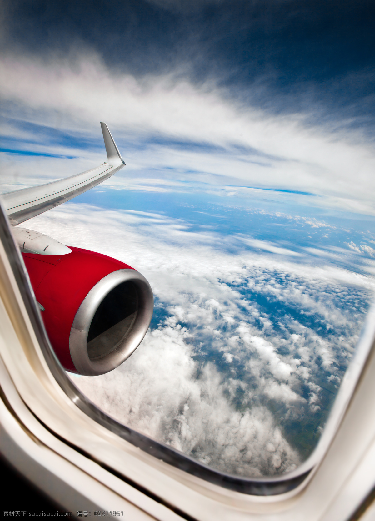 飞机窗外 飞机外 飞机窗 玻璃 窗外 窗外天气 晴天 多云 现代科技 交通工具