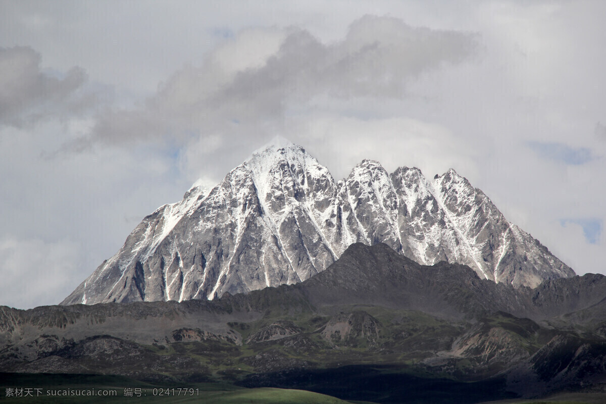 雪山 大山 高山 下雪 雪景 自然景观 自然风景