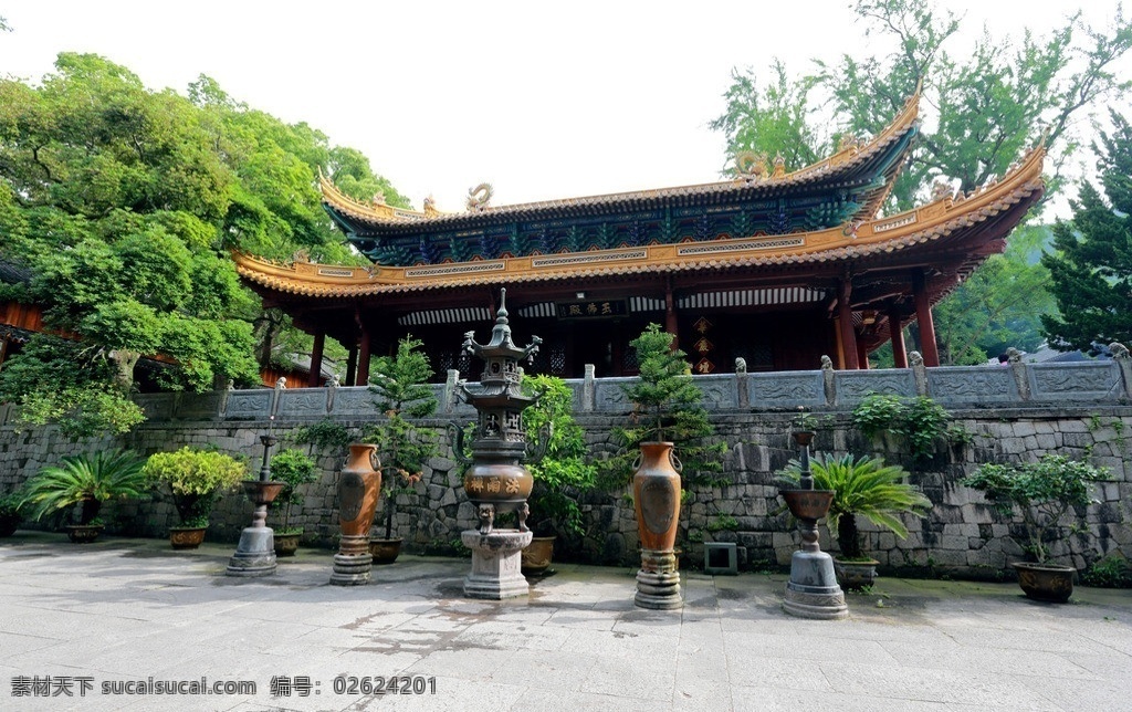 普陀山法雨寺 浙江 法雨寺 绿树 后寺 寺庙 古建筑 旅游 国内旅游 旅游摄影