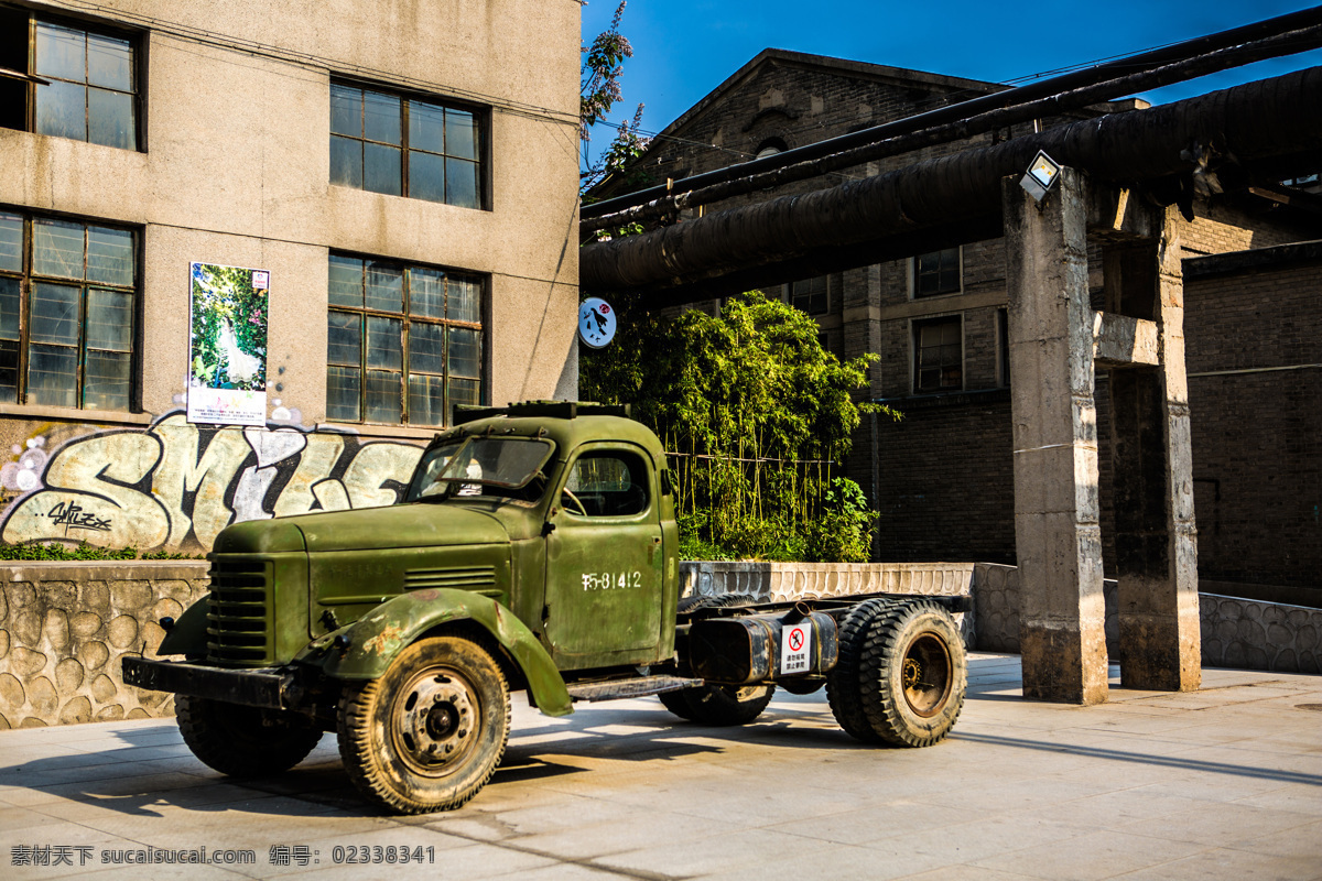半坡艺术街区 西安 老式汽车 建筑 蓝天 旅游摄影 国内旅游