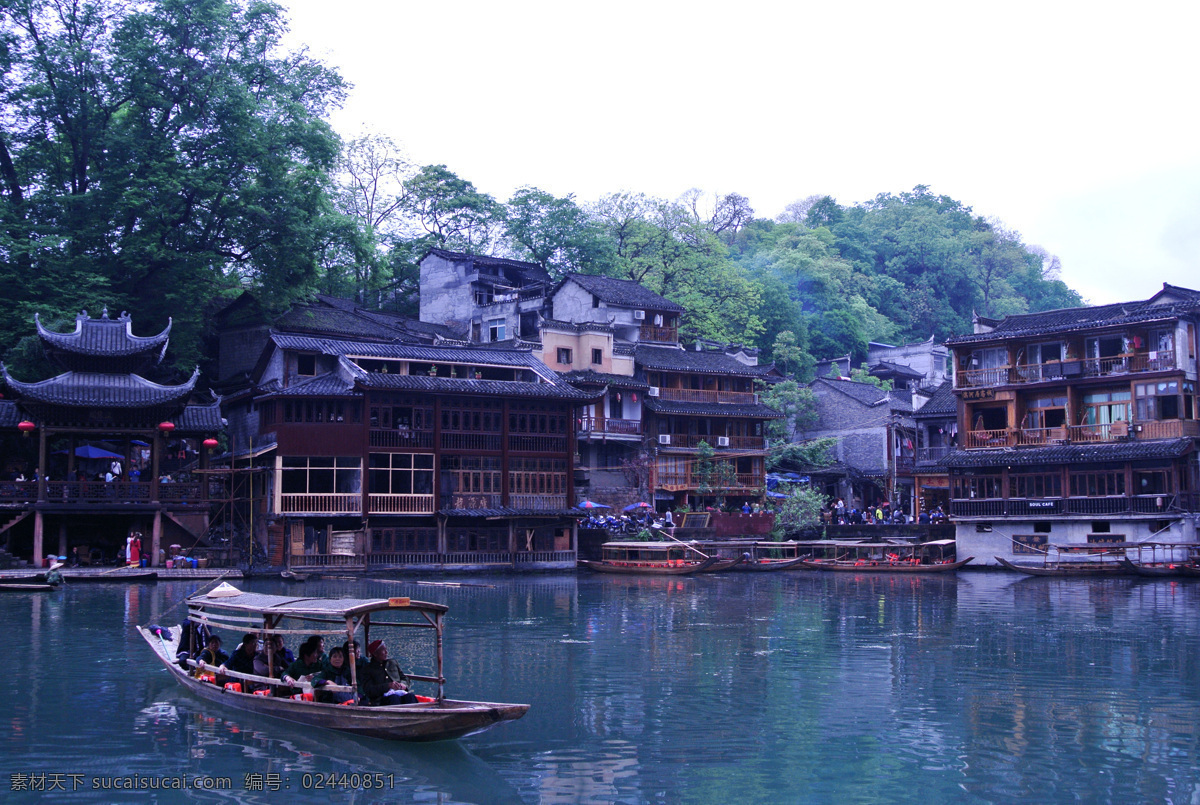 湖南 凤凰 吊脚楼 湖南凤凰 沱江 旅游景点 湖南旅游 摄影作品 国内旅游 旅游摄影 白色