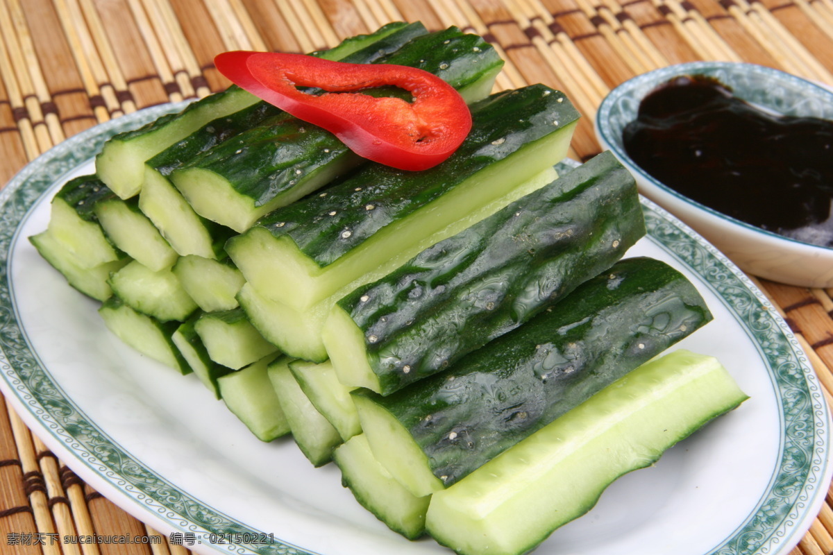 沾酱黄瓜 黄瓜 蔬菜 美食 营养 传统美食 餐饮美食 菜品图片