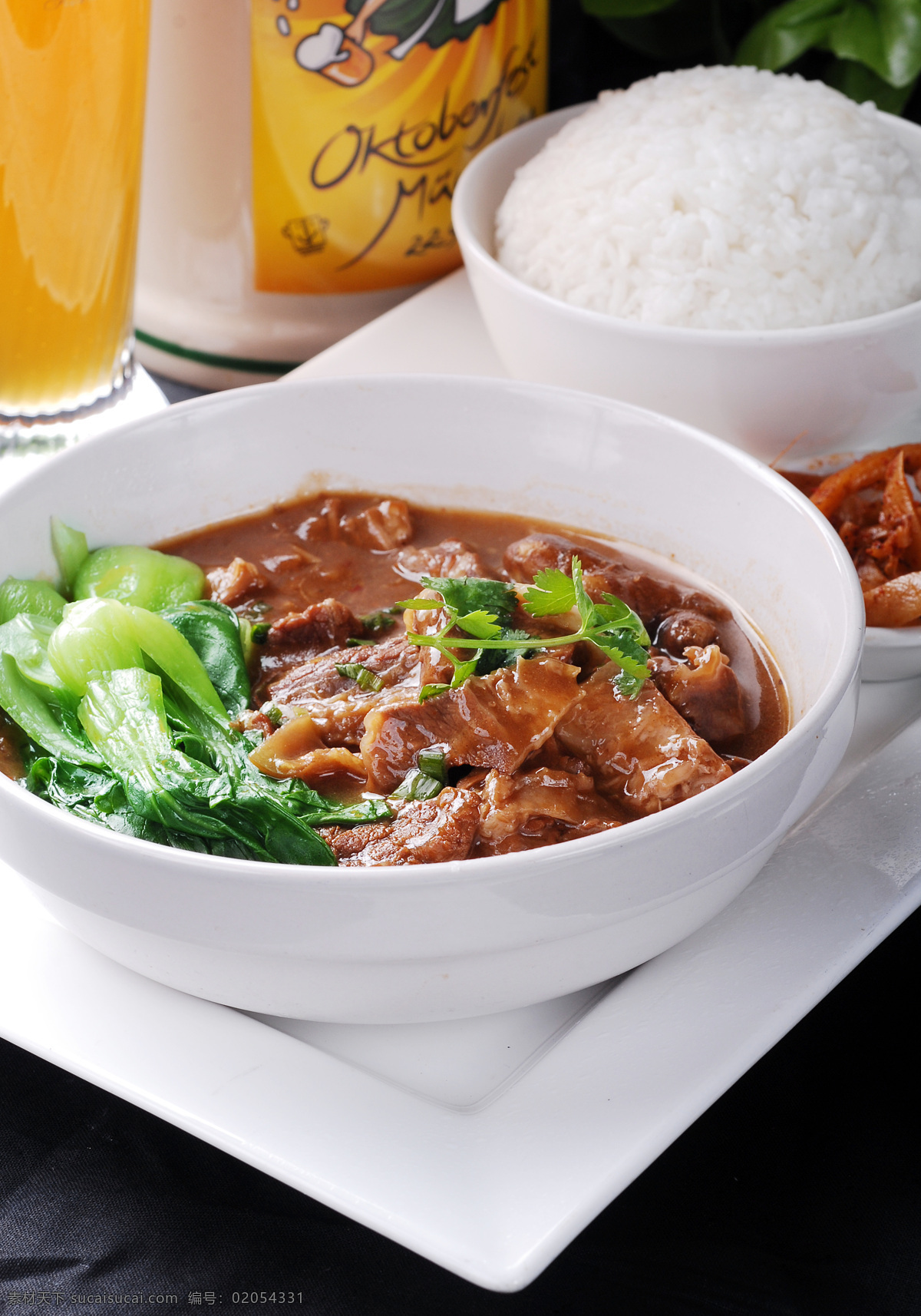 红烧牛肉套饭 中式 快餐 美味 红烧 牛肉 套饭 米饭 餐饮美食 传统美食