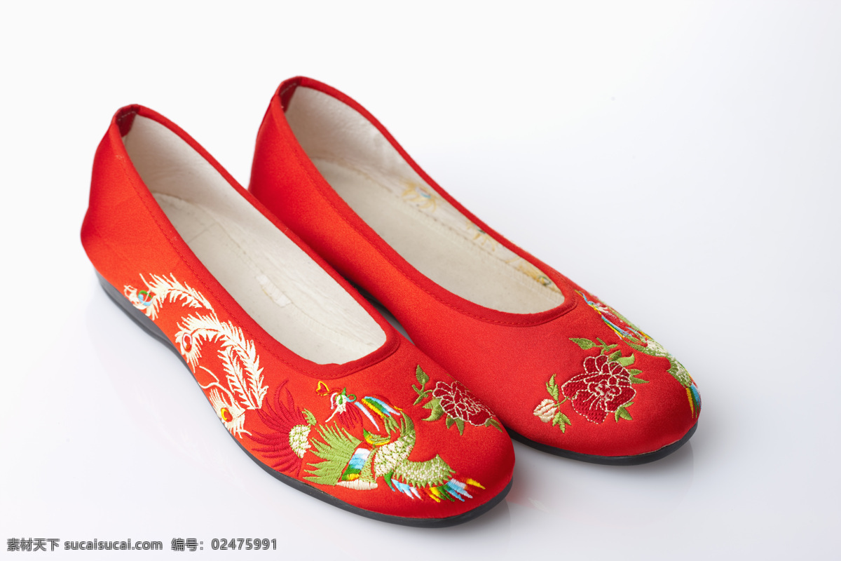 绣花鞋 高清 素材图片 中国 风 设计素材 传统图库 中国特色图片 古典花卉 红色绣花鞋 凤凰 古典鞋 喜庆 珠宝服饰 生活百科