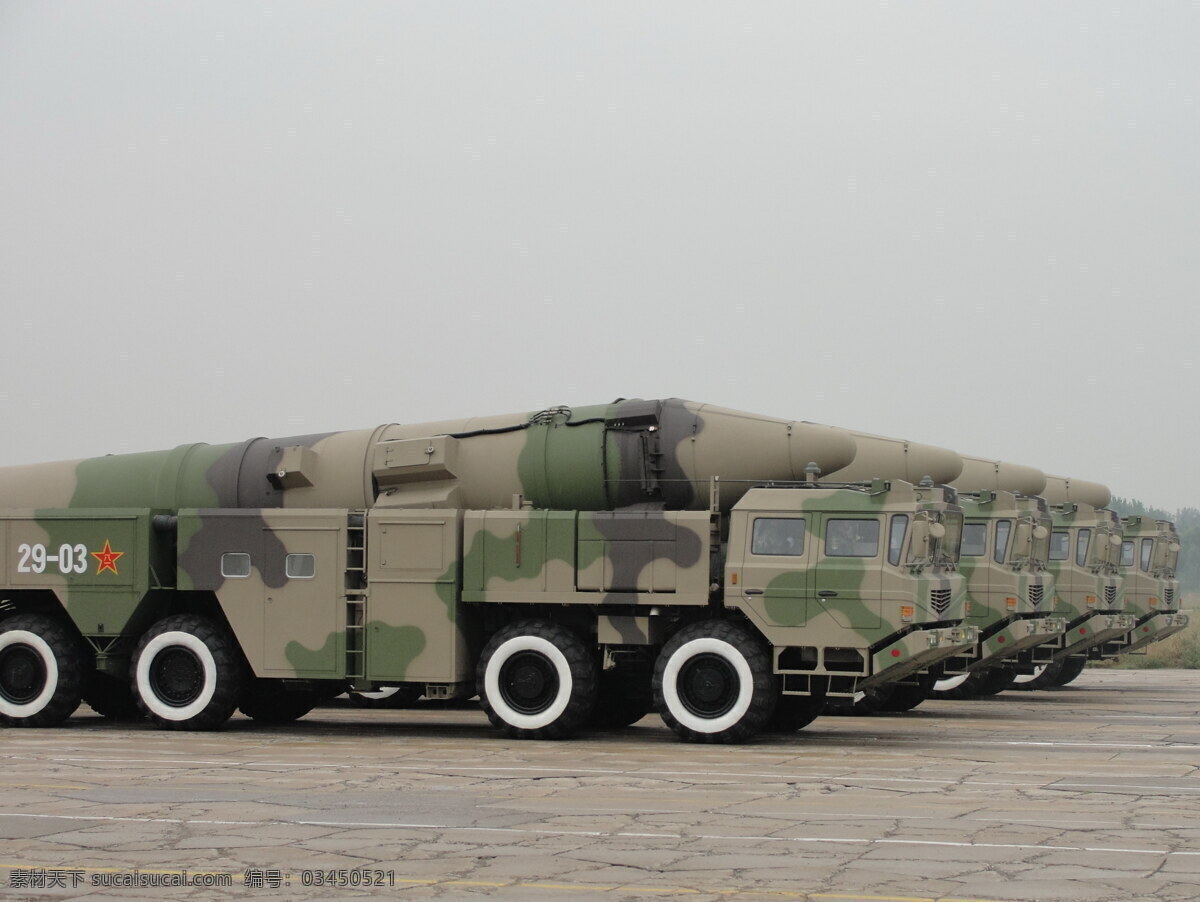 阅兵图片 现代科技 导弹 装备 军事武器