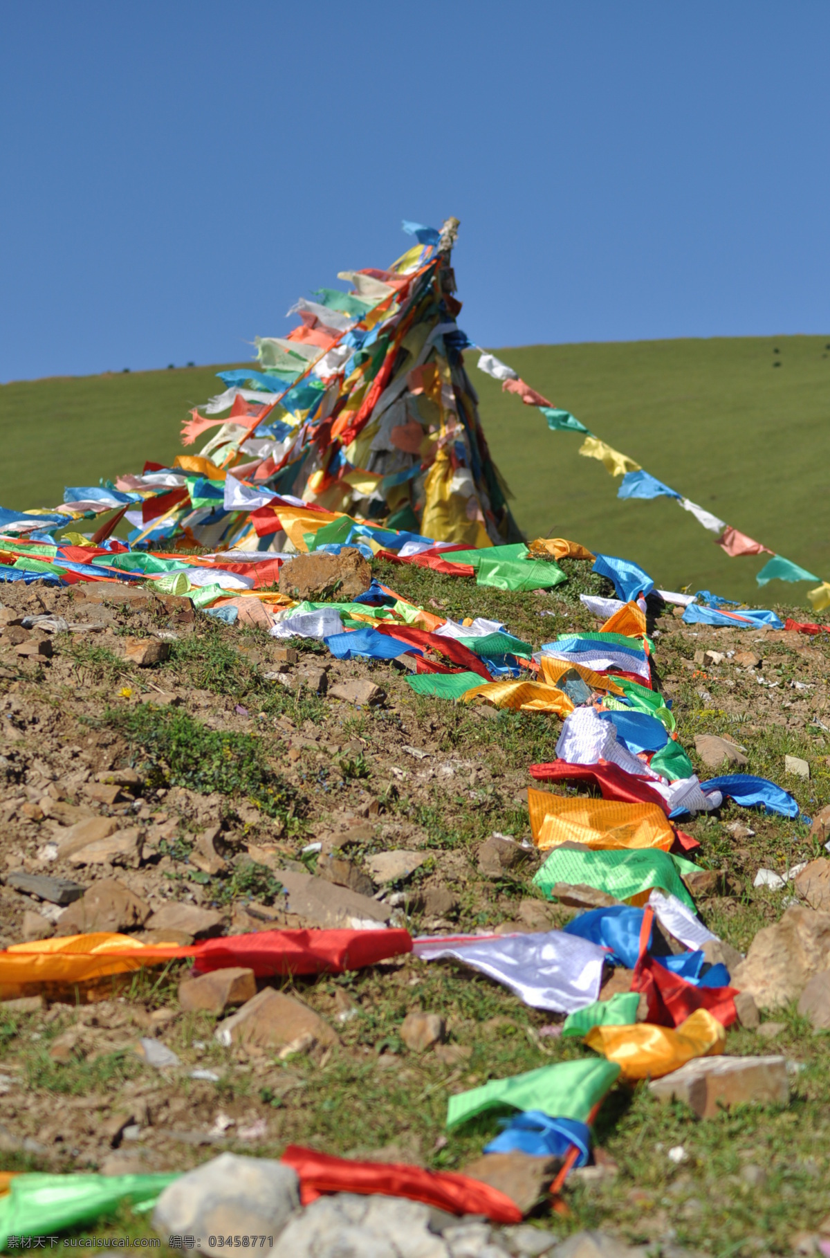 经幡 彩色 西藏 原野 人文景观 旅游摄影