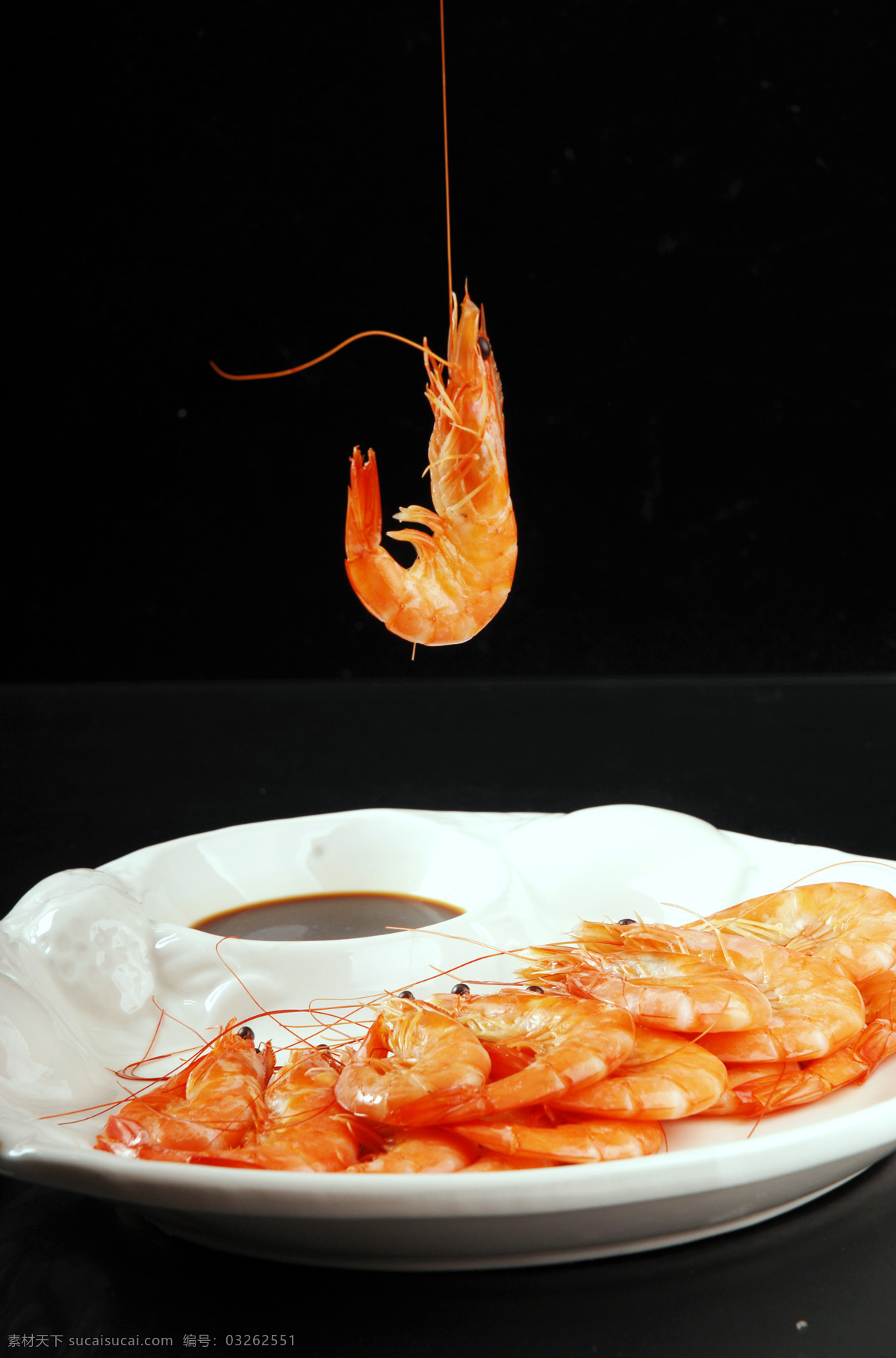 明虾 海虾 养殖海虾 对虾 白虾 虾 水产 海产品 食品原料图片 餐饮美食 食物原料 黑色
