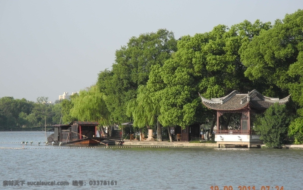 南湖红船 浙江嘉兴 江南水乡 南湖 湖心岛 红船 亭子 树木 湖泊 湖水 自然风景 旅游摄影