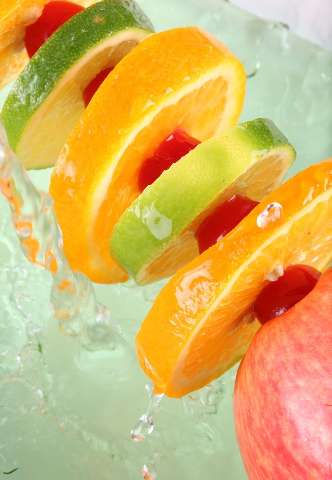 新鲜水果 新鲜苹果 橙子 柠檬 西柚 苹果 果肉 切开的橙子 切开的苹果 诱人水果 水珠 水花 动感水花 蔬菜水果 水果高清图片 蔬菜 水果 生物世界