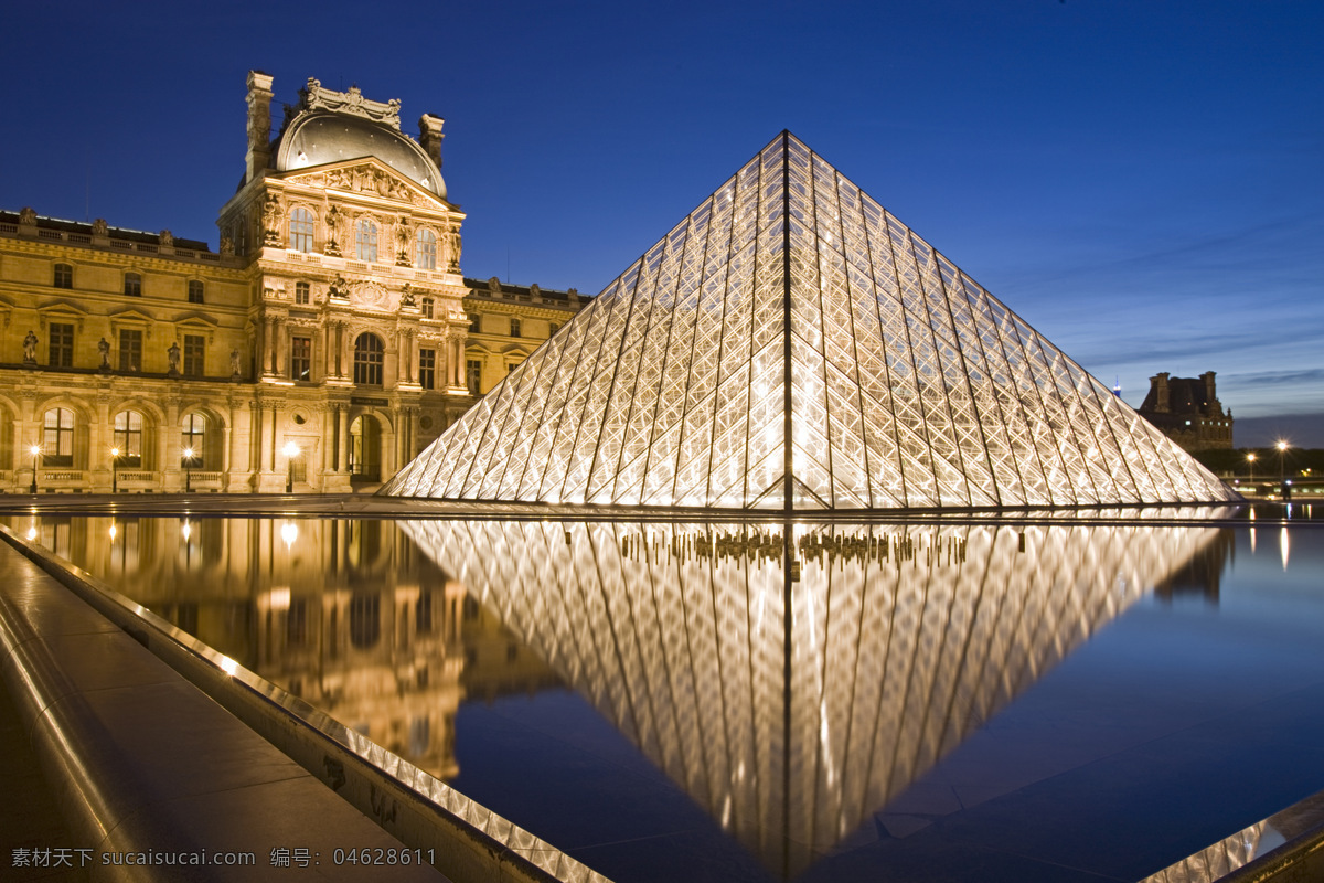 法国 卢浮宫 玻璃 金字塔 法国卢浮宫 玻璃金字塔 透明金字塔 卢浮宫入口 夜景 达芬奇密码 建筑摄影 建筑园林