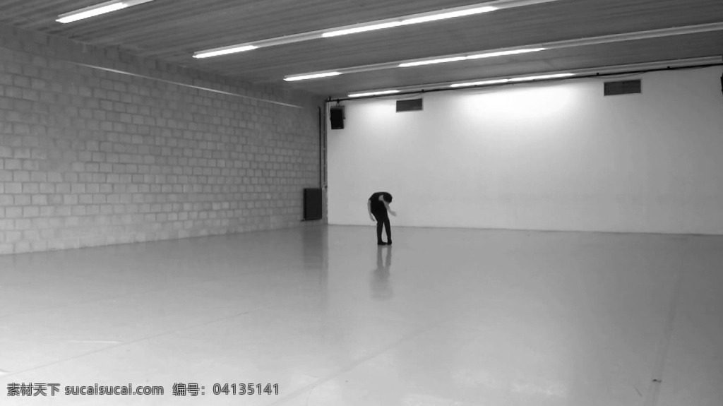 实拍 人物 室内 跳舞 练习 视频 实拍视频 视频素材 实拍人物 舞蹈 跳舞视频素材