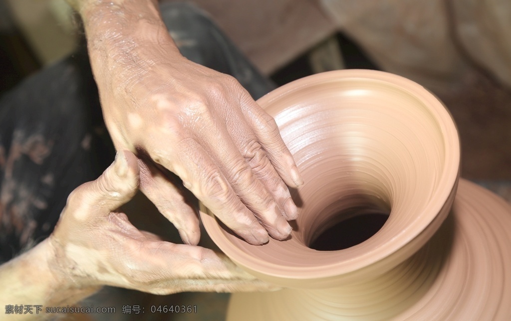 手中的艺术 手 陶瓷 坭兴陶 旋转 钦州 文化艺术 传统文化