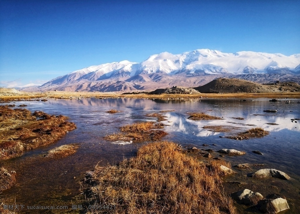 公格尔峰 喀拉库勒湖 卡拉库里湖 雪山 倒影 帕米尔 喀什 塔县 塔什库尔干 旅游摄影 国内旅游