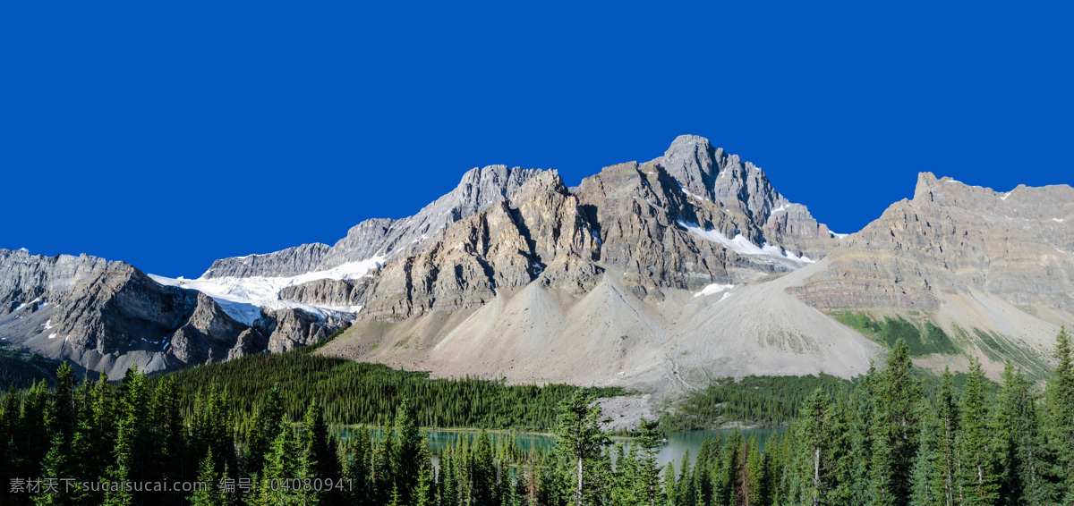 山水画 白雪 高山 蓝天 树林 风景 生活 旅游餐饮