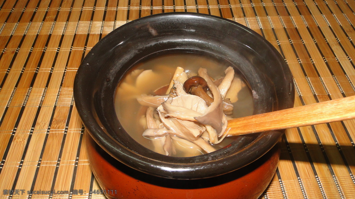 菌菇煨汤 菌菇 汤 传统美食 餐饮美食