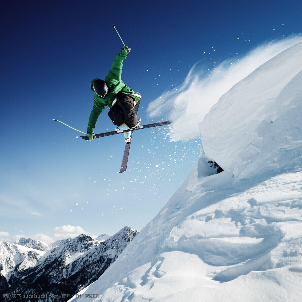 下山 坡 滑雪 运动员 雪花飞舞 高山 雪山 运动 雪地 雪花 滑雪板 户外运动 其他类别 生活百科 蓝色