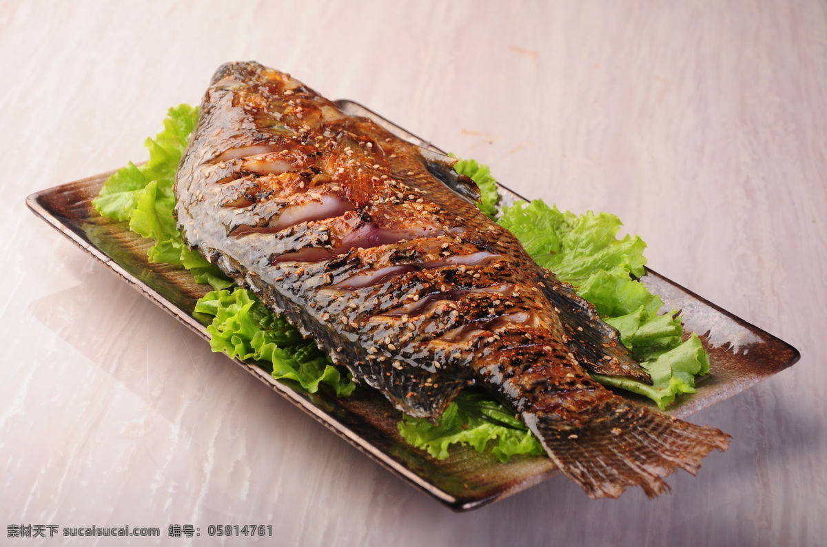 碳烤罗非鱼 罗非鱼 烤鱼 美食 美味 烧烤 传统美食 餐饮美食