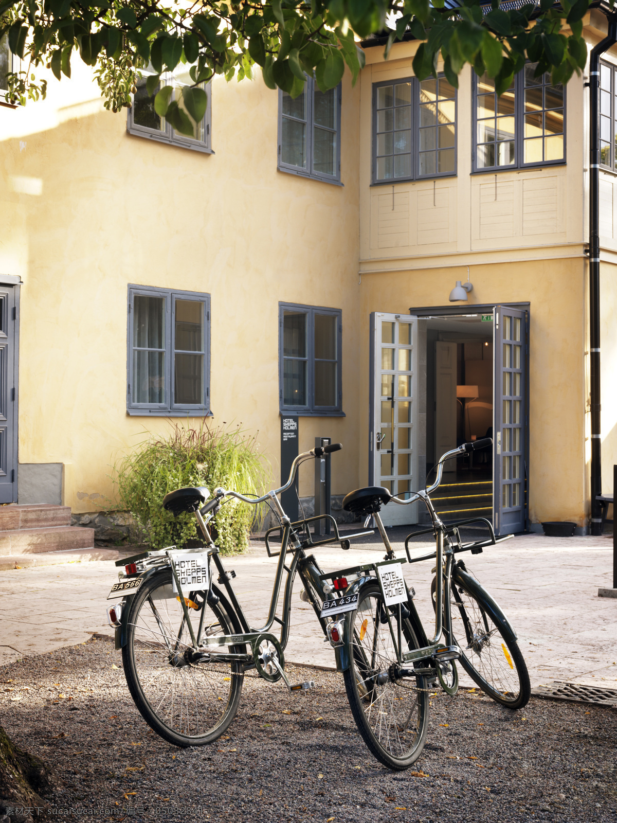 欧式 风格 自行车 房子 建筑 生活百科 生活素材 欧式自行车 家居装饰素材