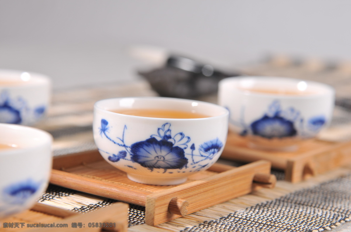 茶具 杯子 餐饮美食 毛笔 饮料酒水 杯托 茶汤 茶宠 茶席 矢量图 日常生活