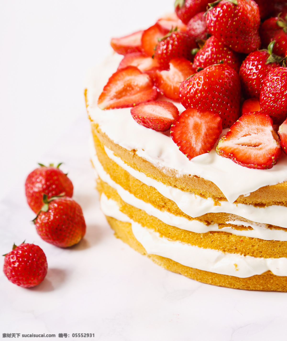 草莓 蛋糕 草莓蛋糕 水果蛋糕 糕点 甜品 美食 美味 食物摄影 生日蛋糕图片 餐饮美食