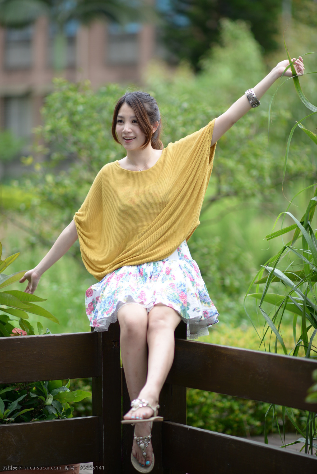 黄衣美女 气质美女 青春靓丽 可爱美女 清纯美女 小清新 美女外拍 女性女人 人物图库