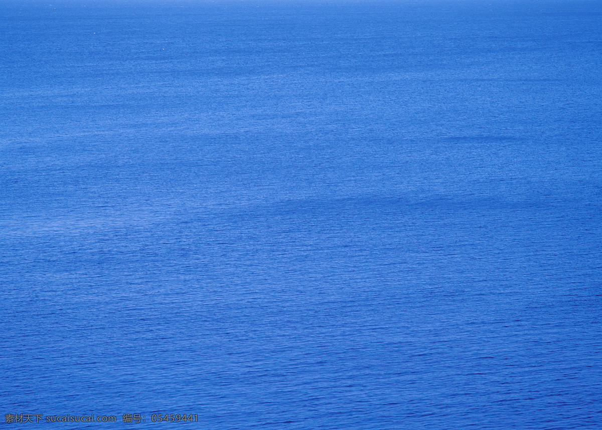 蓝天 下 平静 大海 风景 背景 湖水 波浪 水波 自然风景 旅游摄影 jpg图片 jpg图库 自然景观 清澈湖水 平静的大海 蓝天下的大海 诗意 其他风光 蓝色