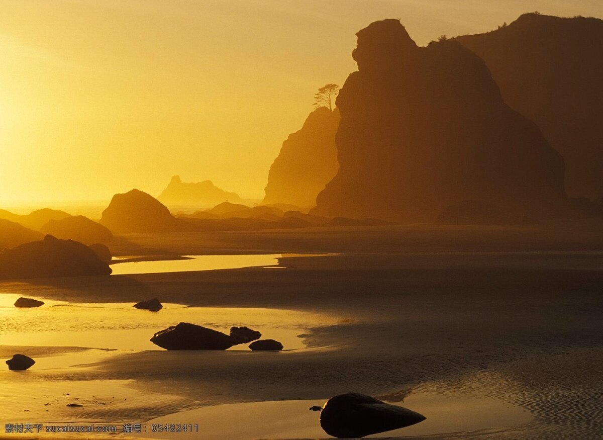 自然美景 自然景观 自然 景观 风景 景象 蓝天绿草 翠绿的山 美景 山谷 松树 林子 树林 自然风景 拍摄 小溪 河水 江湖 蓝天 白云 岩石 木板 青山 碧水 青山碧水 美景美物 景观景物 海上落日 西北落日风景 海边落日 海岸落日 夕阳晚霞 海上落日余晖 山水风景