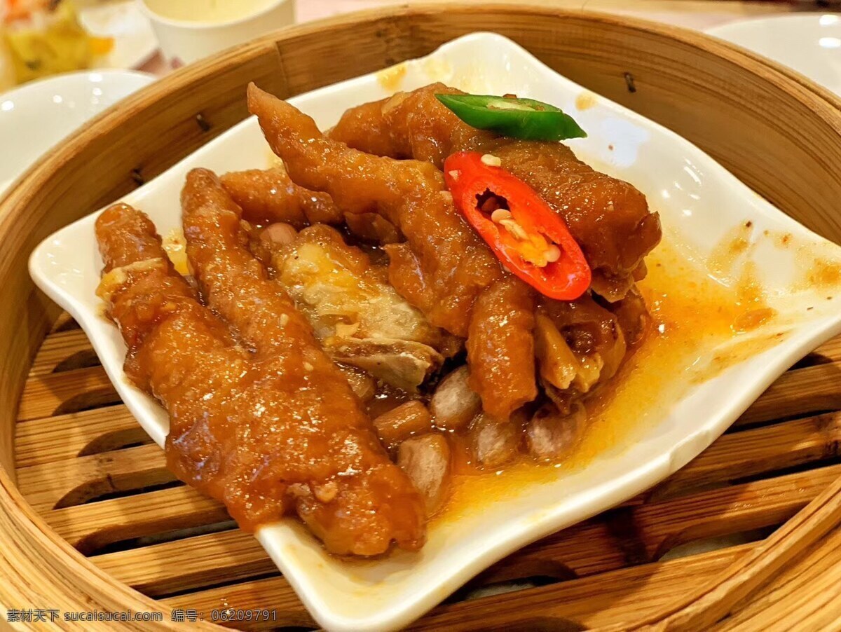 凉菜 青椒 红椒 红烧鸡爪 美食 餐饮美食 传统美食